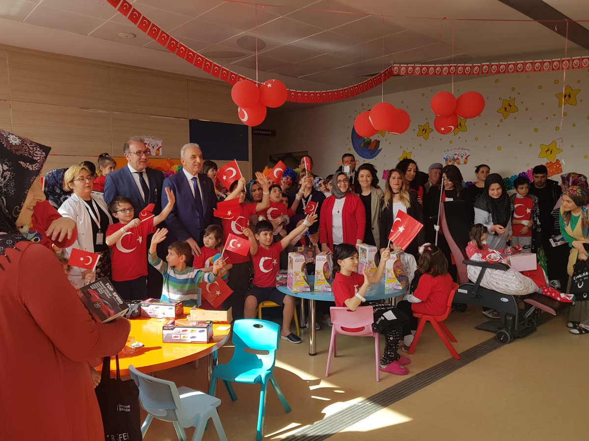 Şehit Askeri Çoban İlkokulu Her Yerde💕 
#23Nisan'da hastanedeki çocukları unutmayan gönlü büyük güzel insanlara ve Ümraniye Belediyesine  teşekkür ediyoruz
 
@Istanbul_ILMEM <a href="/memleventyazici/">Levent Yazıcı</a>
<a href="/irfanballi/">İrfan BALLI</a> <a href="/muratgozudok1/">Murat Gözüdok</a> <a href="/gokcimen03/">SÜLEYMAN GÖKÇİMEN</a> @iyildiriminfo
@22_erg <a href="/EbruDuransel/">Ebru</a>
<a href="/GlserGrcan/">Gülser Gürcan</a>