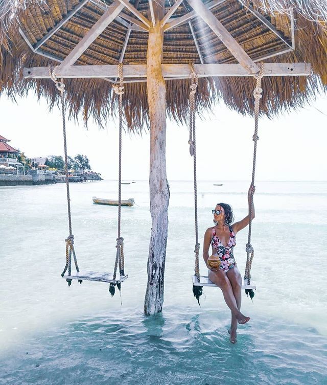 yesremote's tweet photo. We're craving some sun and sand, and @socialbutterflyish is providing.⠀
•⠀⠀
•⠀⠀
•⠀⠀
#yesremote #travel #remotework #digitalnomad #nomad #globetrotter #remoteworker #locationindependent #remote #remoteyear #traveller #expat https://t.co/zG0PKt5yND