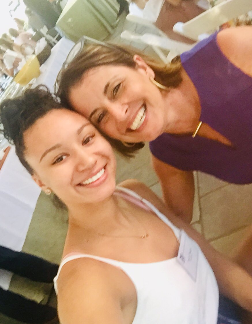 CoachP4Life's tweet photo. President Vince Price and Annette Price’s Senior Dinner. Thank you for your gracious hospitality. Beautiful evening. Honored our amazing seniors. #LoveDuke 💙 https://t.co/2xx5iwOCck