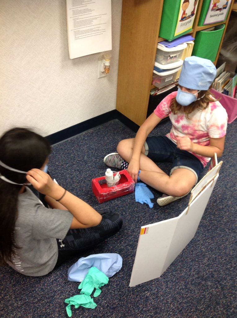 AimChandler's tweet photo. Preparing to showcase our learning about TB and cells#AIM 6thgrade https://t.co/fUdA2K1cva