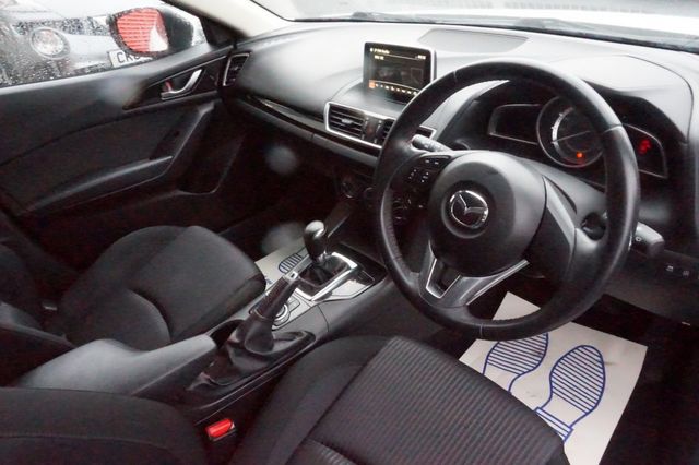 🔥AMAZING AUTOMATIC🔥 2015 64 MAZDA 3 2.0 SE NAV 5d AUTO 118 BHP ☑️16' Alloys ☑️Sat Nav ☑️USB/iPod Connection ☑️39,000 Miles Was £9,695 save £400! £9,295! rosscars.co.uk/used-mazda-3-s… #usedcars #Swansea #Mazda3 #carsforsale #cardealer #motoring #cars #dealership #automatic