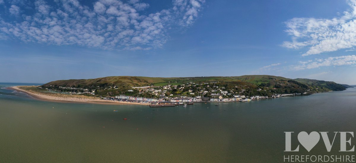 Aberystwyth`s splendid university and a view to Aberdovey.
loveherefordshire.com