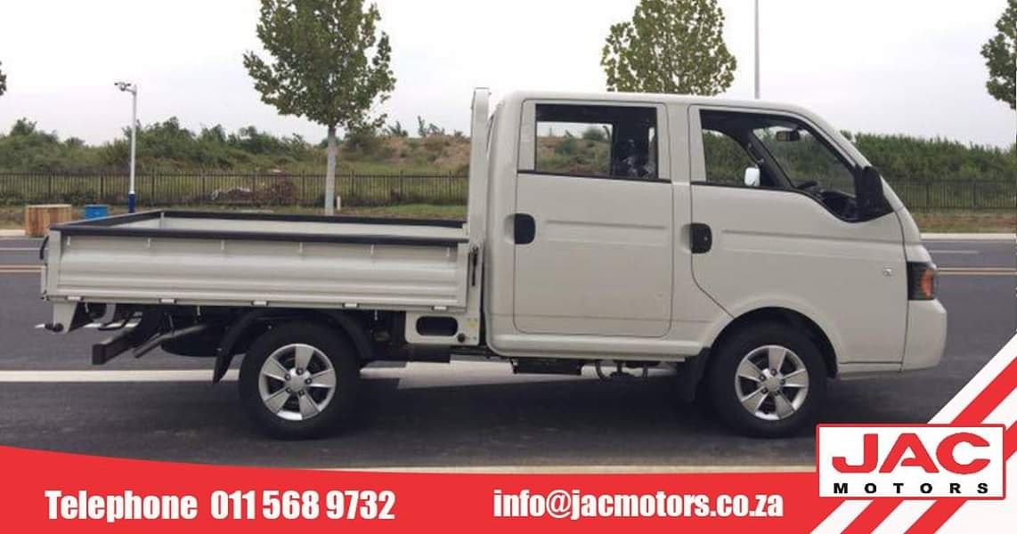 Double the personnel and the same loading capacity, now that is a bargain. With the laws changing regarding the transporting of people on the back of commercial vehicles, JAC has jumped the gun and brings you the perfect solution. Call us today to test drive the new X200 DC.