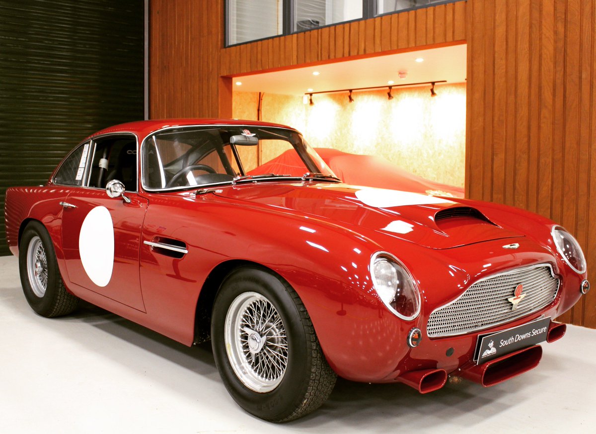 Martyn_SDS's tweet photo. The stunning DB4 GT ready for final checks.
https://t.co/Alvs5rNp7b
#astonmartin #astonmartindb4 #astonmartindb4gt #db4 #db4gt #southdownssecure #carstorage #nrgoodwood #goodwood #grrc #classiccars #supercars #trackcar #racecar #carlifestyle #cars https://t.co/zm0iLgl9eE