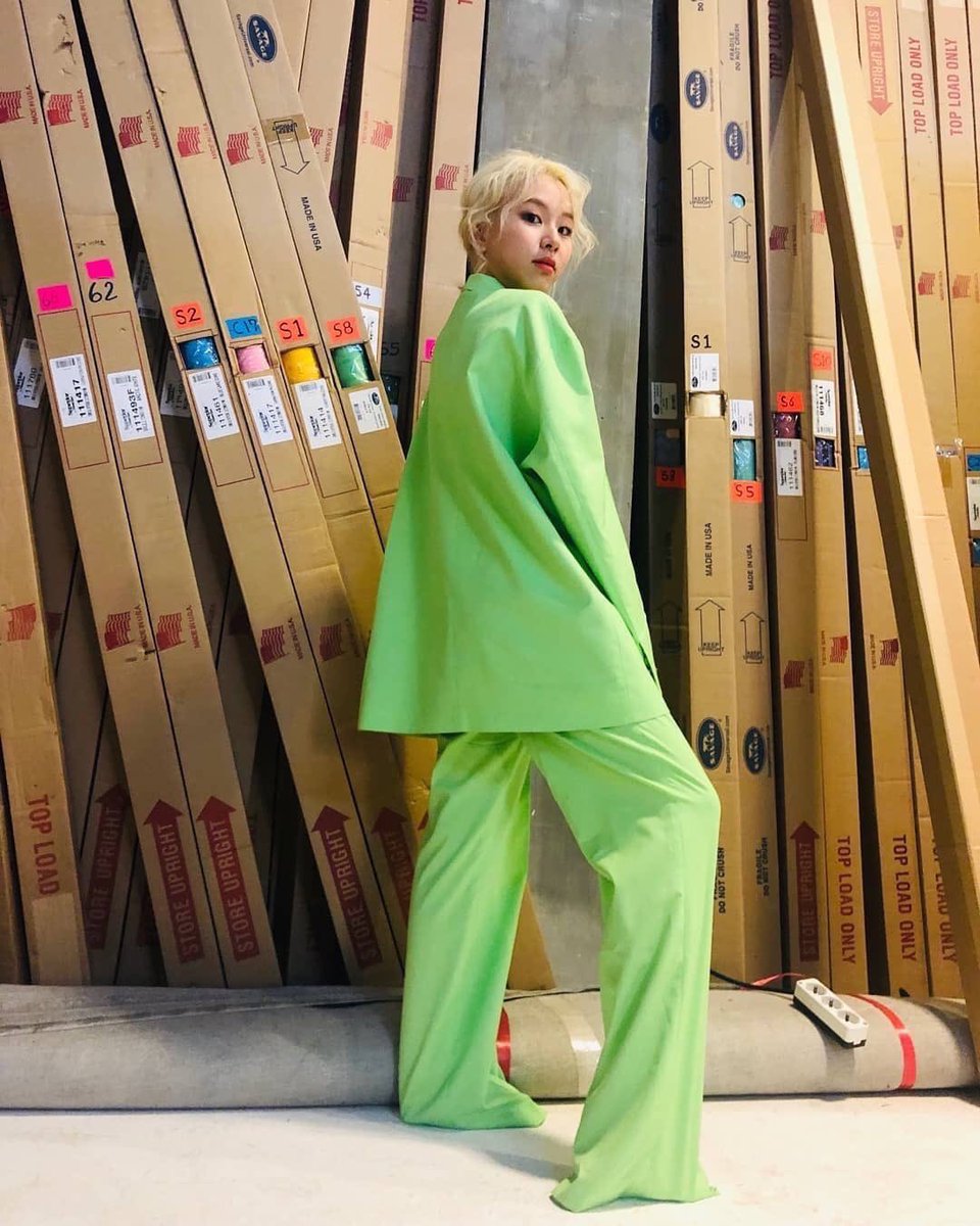chaeypics's tweet photo. stylish chaeng https://t.co/BY9ZrTuGOq