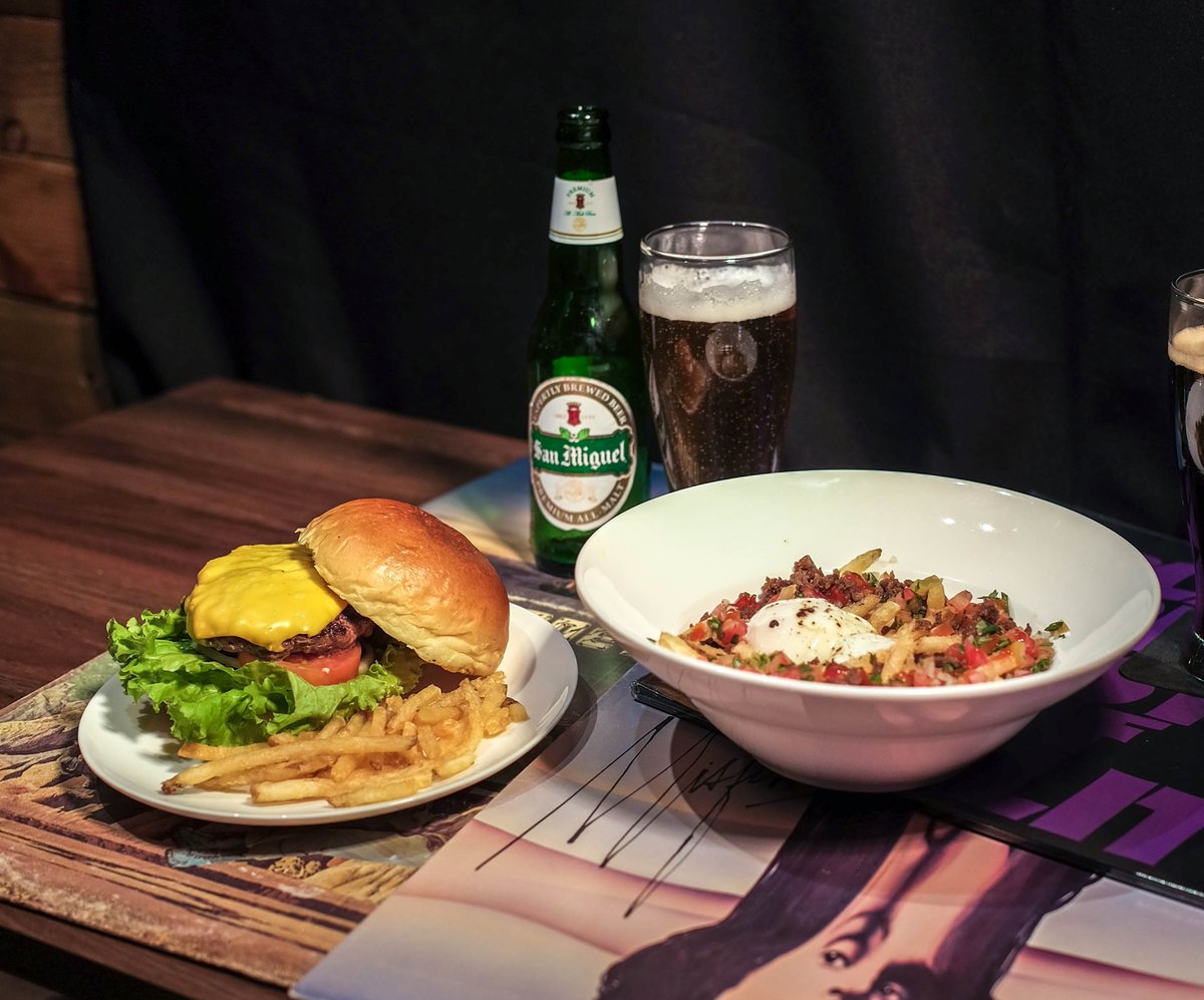Satchmi's tweet photo. Currently craving for some wagyu burger, dirty fries, and a nice cold beer? 😋 Get your fix at our stores!
👉 4F Mega Fashion Hall, SM Megamall
👉 2F Phase 2, U.P. Town Center https://t.co/mVhErLcAPM