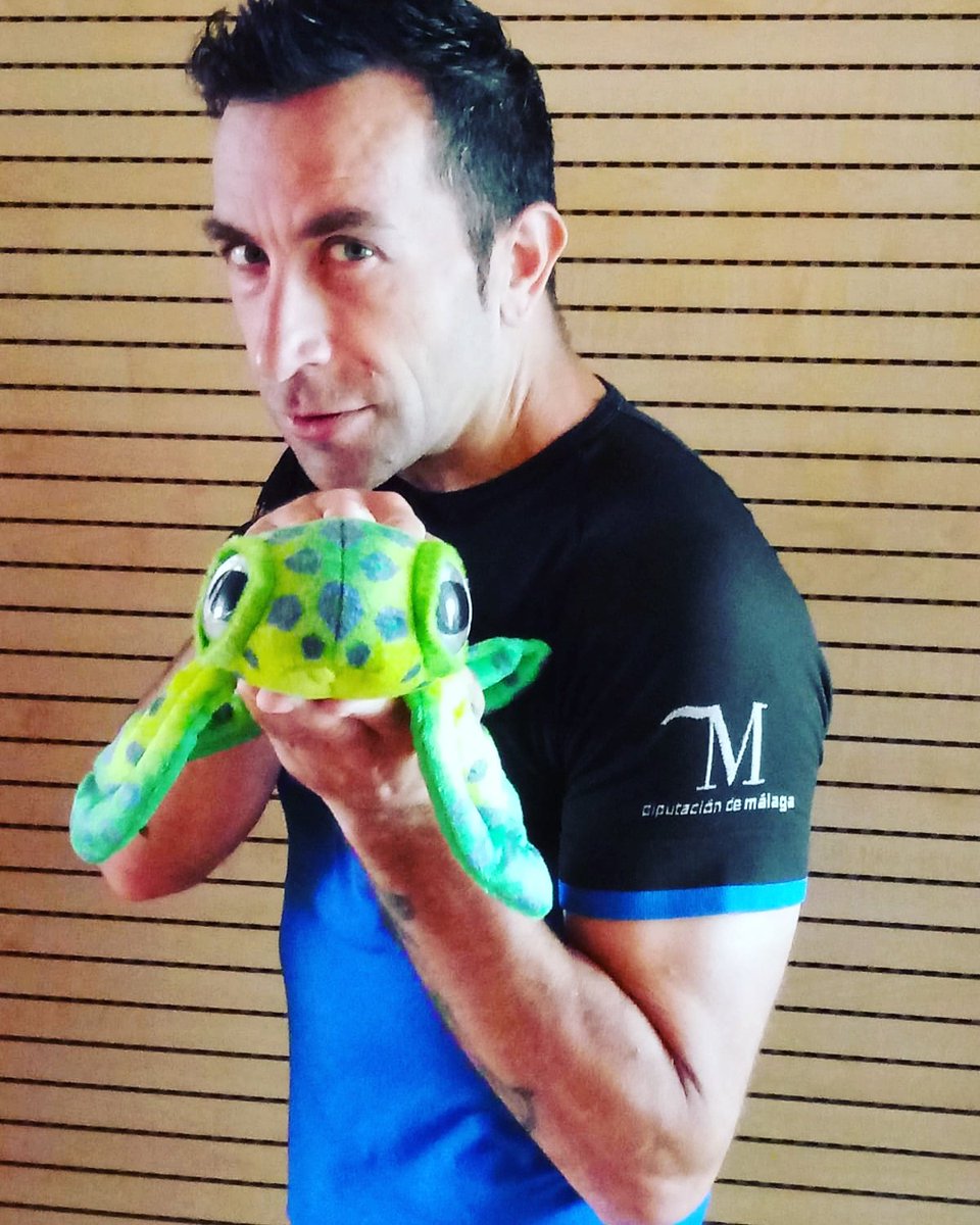 OnEstado's tweet photo. @Regran_ed from @estadoon  -  Paso tanto tiempo en la montaña, que se me olvidan los animales que hay en el Mar. 😂😂😜
I spend so much time in the mountains, that I forget the animals that are in the Sea. 😂😂😜
#esadoon #montain #trailrunning #trail #running #mintaña #superalo https://t.co/swMzsR0A0j