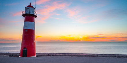 RT VVVZeeland: Wist jij dat de dijk in Westkapelle één van de beroemdste zeedijken van Nederland is? Ontdek het verhaal van Westkapelle met de interactieve parelroute die je in de Zeeland App kunt downloaden. Ga je mee op zoek naar de parel van de verded…