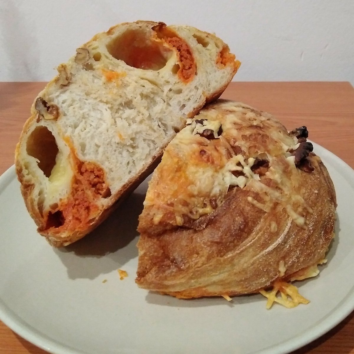 BeatusIlleBlog's tweet image. Pa de Sant Jordi - Daniel Jordà (Panes Creativos)
@panescreativos
@daniel_jorda
CAT: bit.ly/2XCcLDh
ESP: bit.ly/2XvHB05
ENG: bit.ly/2XBHWyt
POR: bit.ly/2XE0T3H
#loveisinthebread #breadlove #padesantjordi #santjordi #pa #realfood #comidareal