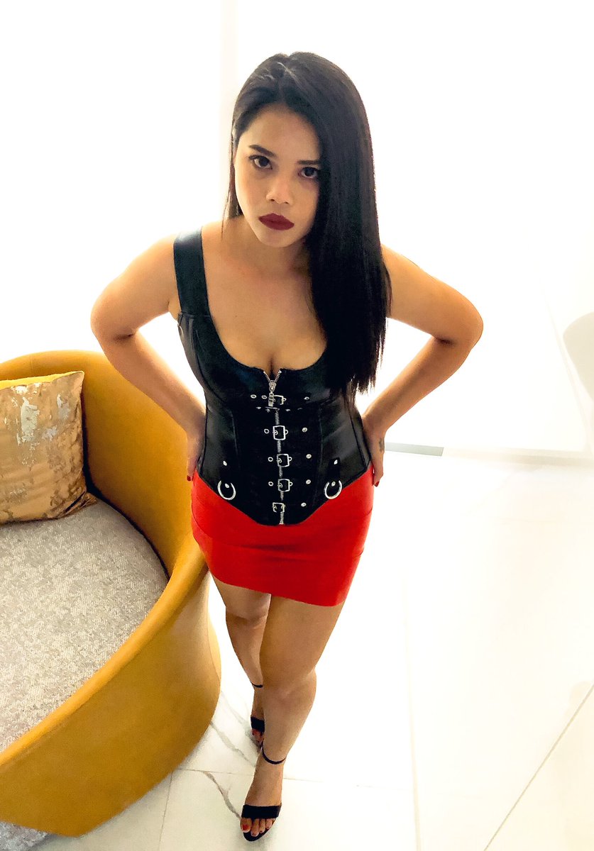 MsNikkiBkk's tweet photo. worship and obey 🖤💋

#session with me in #Bangkok now and #Singapore end of June 🤗

#Mistress #Domina #Dungeon
#BangkokMistress #worship #obedience #latex #leather https://t.co/D29r1y18uq