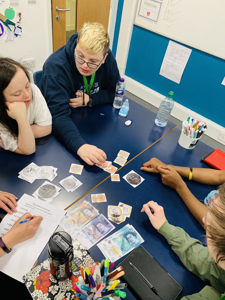 HCRebeccaSoph's tweet photo. Budgeting with money preparing Links To Work with all those important life skills. @HCcloerogers @HarlowCollege 🤩💰 https://t.co/VgbyADpMjf