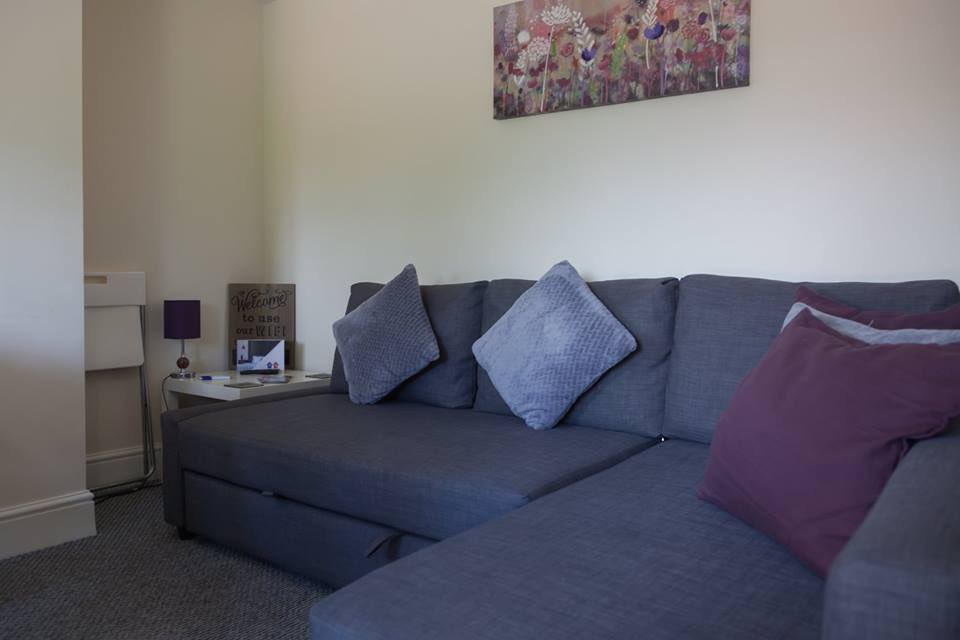 RentMyHouseCoUk's tweet photo. Property of the Week is The Willows Apartment. A modern one bedroom apartment, in a popular area with great transport links and easy access to open countryside, just a short distance from the city centre. https://t.co/bTQ1aWmnef #rentmyhouse #servicedaccommodation #holidaylets https://t.co/nA3PGm2q9Q