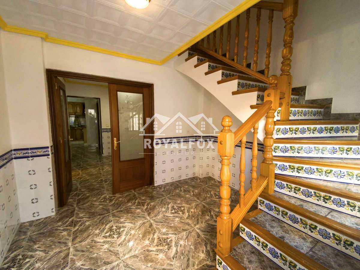 RoyalfoxRealtor's tweet photo. Disfruta de esta espectacular casa de 207m2.
https://t.co/kj8RoqMWUn
#royalfoxrealtor #inmobiliaria #vivienda #home #lifestyle #vivirenelmediterráneo #PuertodeSagunto #Valencia https://t.co/kLkfsoY7cb