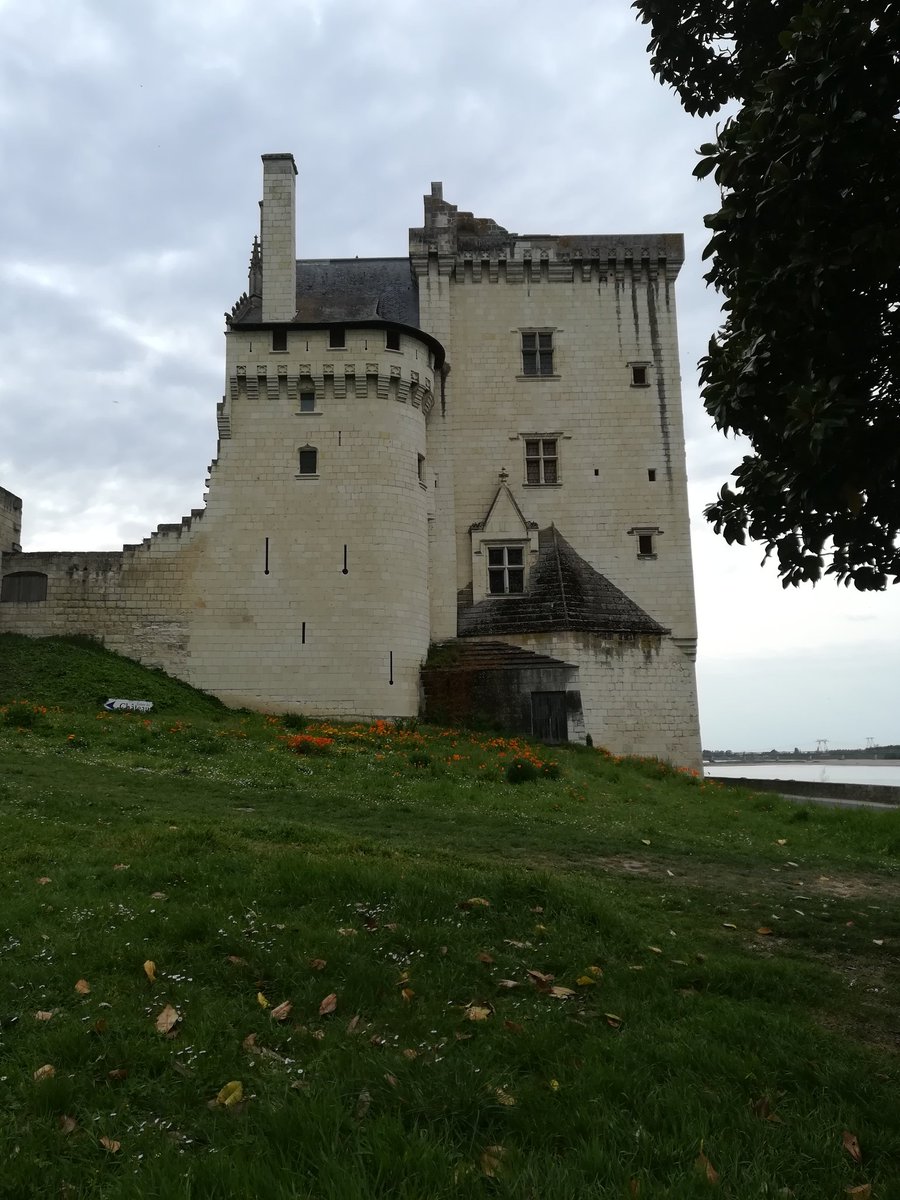 opixido's tweet image. @Cmontsoreau la rencontre de la collection unique d&apos;#artandlanguage  et du château #Renaissance vaut plus que le détour #artcontemporain #ValdeLoire