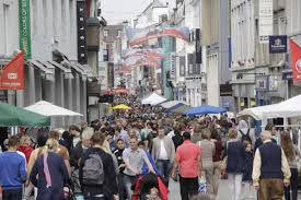 Verse blog. Een gelijk speelveld voor de retail werkt meerdere kanten uit.
tadeksolarz.blogspot.com/2019/04/een-ge…