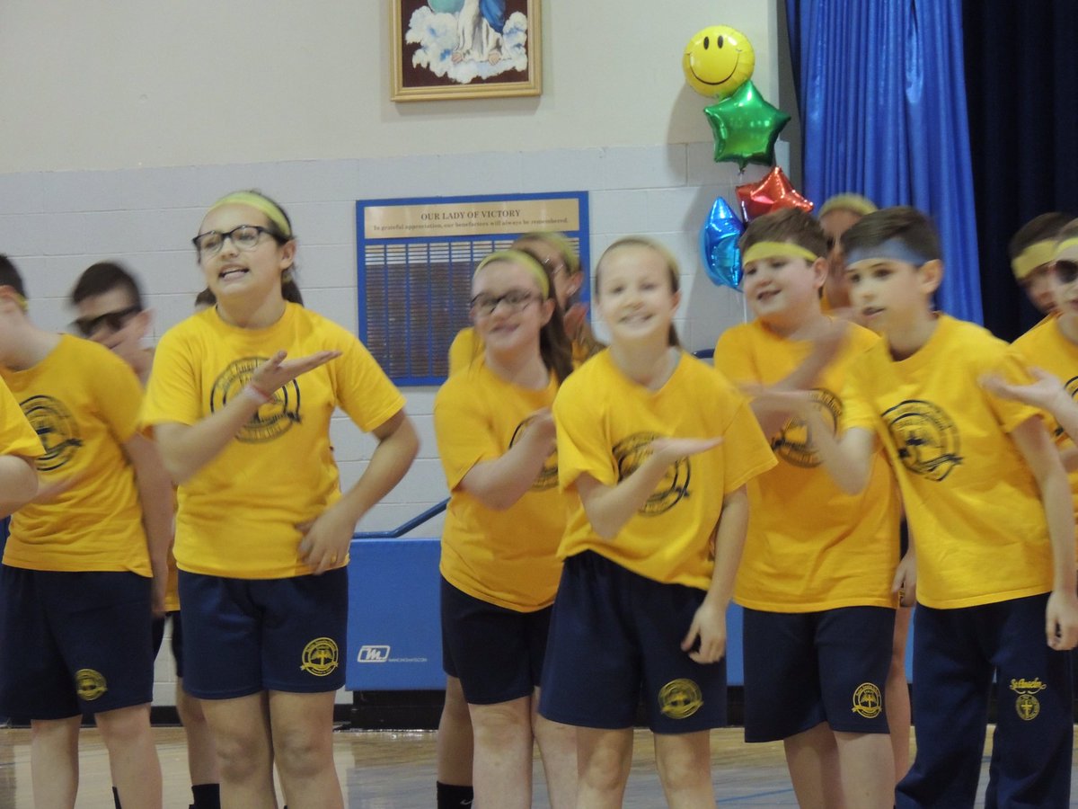 stanselmschool's tweet photo. Support a student ONLINE for Race for Education at  https://t.co/WtIF7cIjXP - Share this tweet!
- Top 10 students with highest donations TODAY ONLY WIN  1 SAS Carnival Family Night Bracelet
All students begin @ zero
Ask all to donate until midnight $45,000 4 STEM #AnselmisAwesome https://t.co/jroZdnIenq