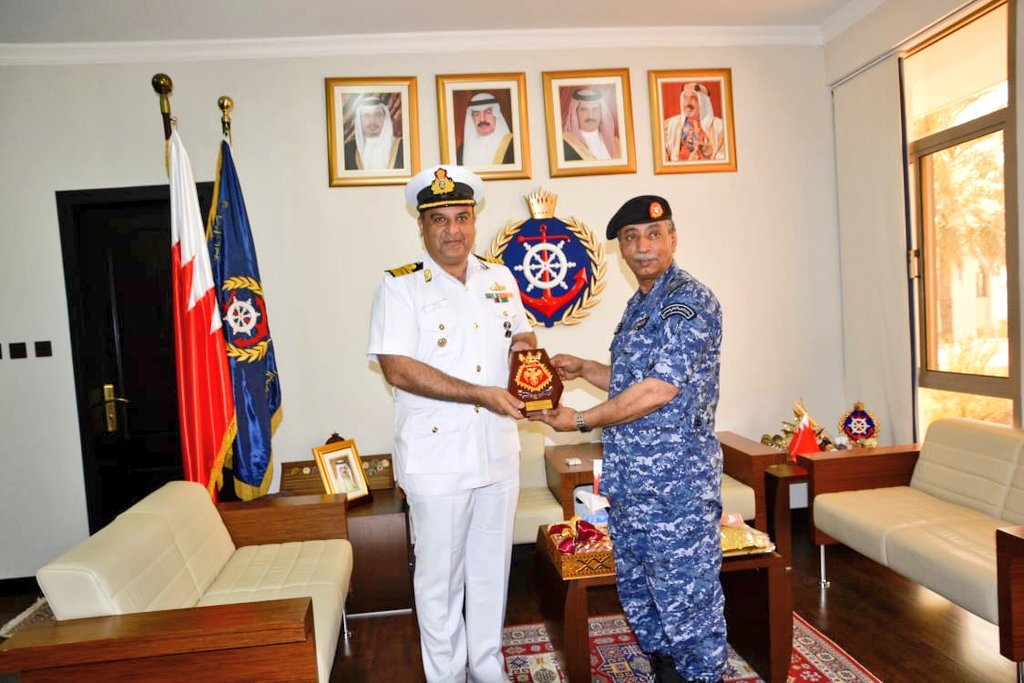 indiannavy's tweet photo. #MissionBasedDeployment Capt Nitin Kapoor CO INS Mysore, calls on Commander of Royal Bahrain Naval Force Rear Admiral Mohammed Yousif Al Asam https://t.co/RJYelx4qlQ
