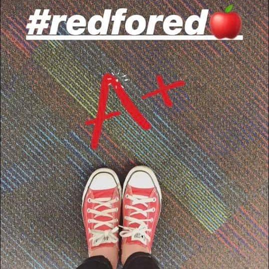 MrsBNashville's tweet photo. Hey, educators, you know what's up!! On Tuesdays we wear #Red4Ed!
#Red4EdTN #Red4EdNash #95strong #ItCitySchools #FundMNPS #publicschoolteacher #publicschoolparent #publicschoolkid #novouchers #Nashville https://t.co/b3T9NdMOpw