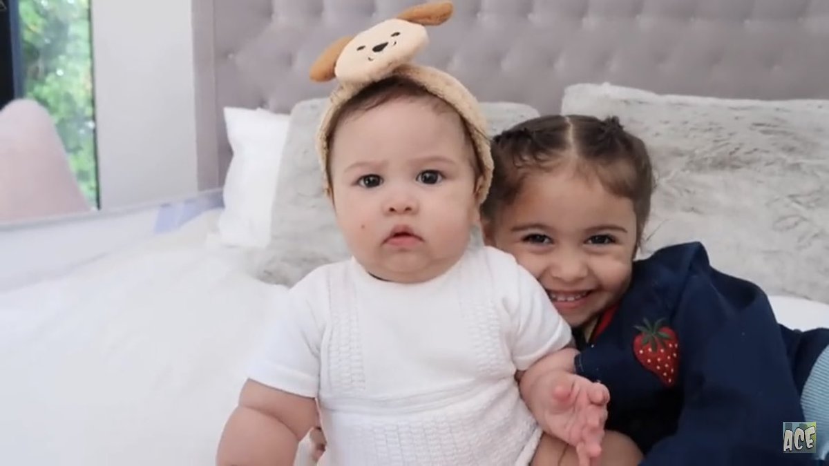 carlyritchie8's tweet photo. @AustinMcbroom @CatherinePaiz this girls are so pretty but we all know where it comes from there 2 beautiful and amazing parents 😍 https://t.co/G5jCSGP9ae