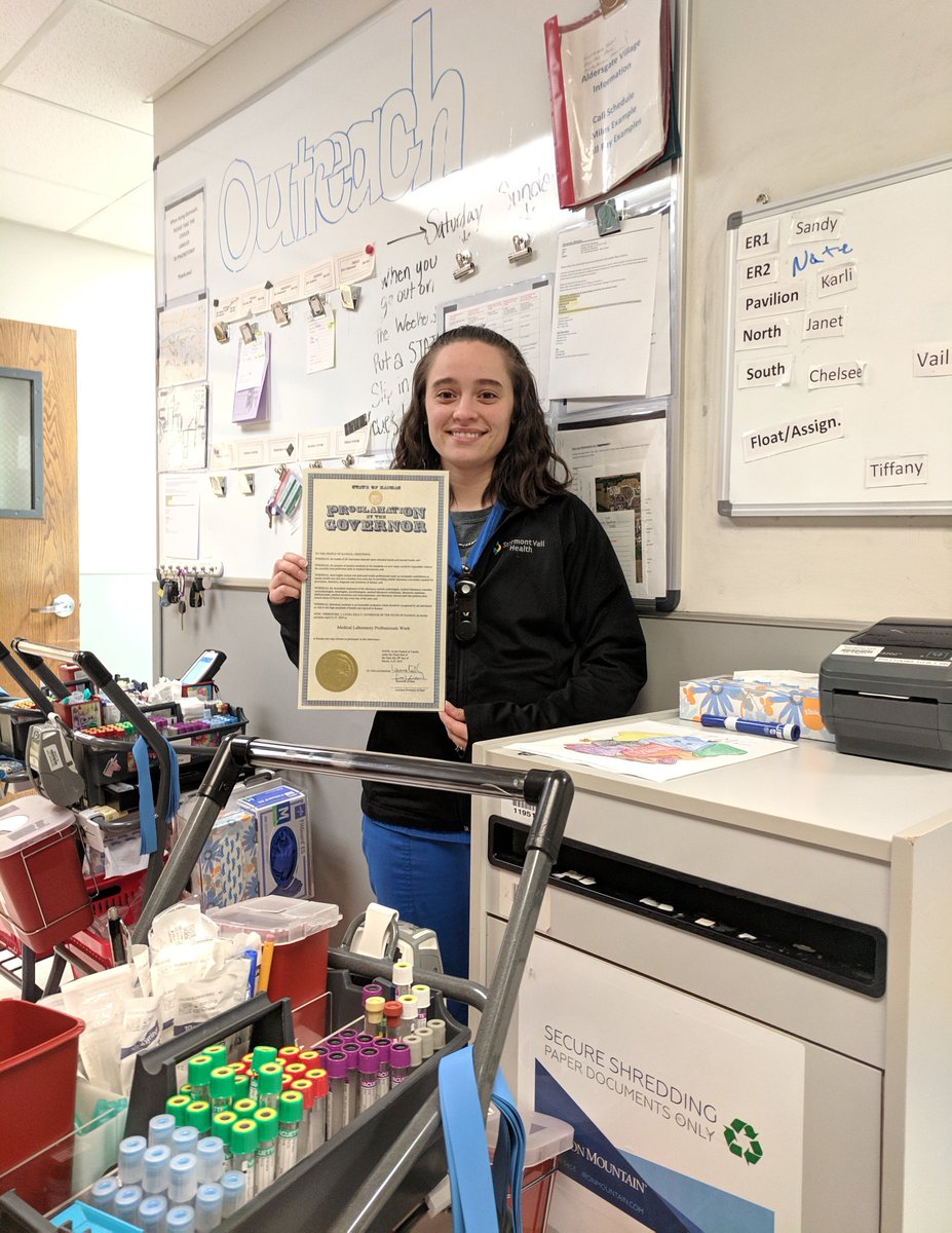 ASCLS_KS's tweet photo. We were greeted by a big contingent at the laboratories of Stormont Vail Hospital in Topeka!  Histology, phlebotomy, microbiology, blood bank, chemistry, hematology, specimen receiving, and many more! #MLPW2019 #LabWeek #ProclamationRoadtrip https://t.co/f4oKkACyvK