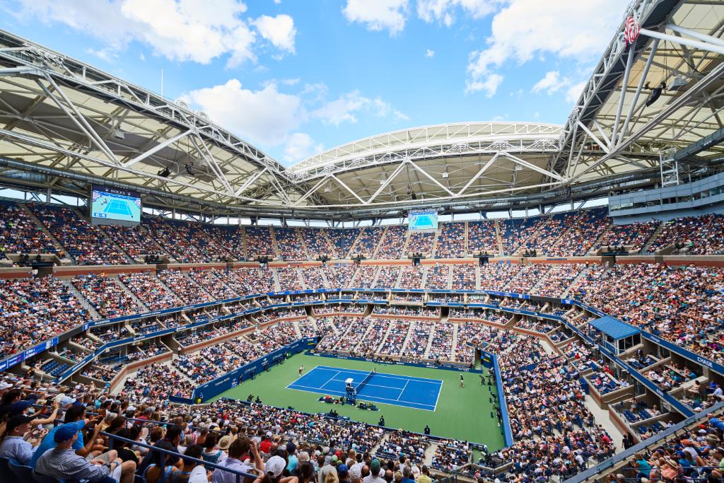 IHGCorporate's tweet photo. We’re bringing #TrueHospitality to the @usopen as the official hotel and hotel loyalty partner! Starting at the 2019 US Open this August, we’re excited for what’s ‘set’ to be an ‘ace’ partnership: https://t.co/kJlAwo9t01 https://t.co/cIyJvrQZVU