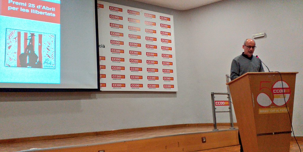 ccoopv's tweet image. "La crisi ha servit d'excusa al neoliberalisme per fer retrocedir importants avanços socials i restringir drets i #llibertats, per això des de @ccoopv volem reconéixer a qui s'interessen a seguir defensant-los" @laleonlopez #Premi25Abril