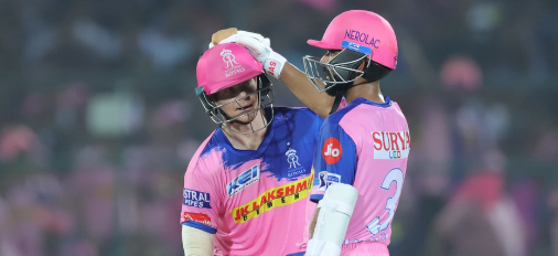 rajasthanroyals's tweet photo. .@ajinkyarahane88 & @stevesmith49 led from the front with a 130-run stand, stitching the highest 2nd wicket partnership for #RR in Vivo IPL!
Describe their stand with an emoji 👇
#HallaBol https://t.co/L4uShBwVeP
