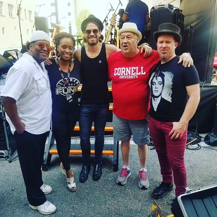 funktasticsoul's tweet photo. Reverend Barry and the Funk now has Artie Fletcher as their manager they have top New York Entertainment lawyer Ronald Bienstock and now we move on to Sony Red for distribution of their EP and HIT SINGLE LOVE SHINE! https://t.co/tQ1yukTQjE