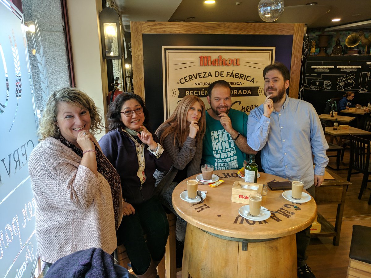 LanzaderaParla's tweet photo. Hoy nos ha visitado Juan Carlos Sánchez Bautista. https://t.co/we4I3TNeNg
Nos ha hablado de los modelos de negocio, de cómo empezar a desarrollar una idea (con nuestras competencias) y cómo establecer una estrategia de valor eficaz. Gracias, Juan Carlos
 Eres un auténtico crack https://t.co/8MpsACK5Ef