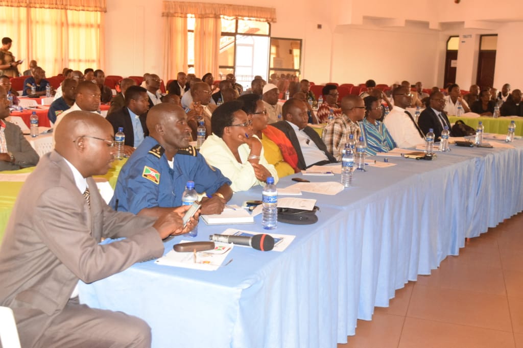 Commune Gitega tweet media
