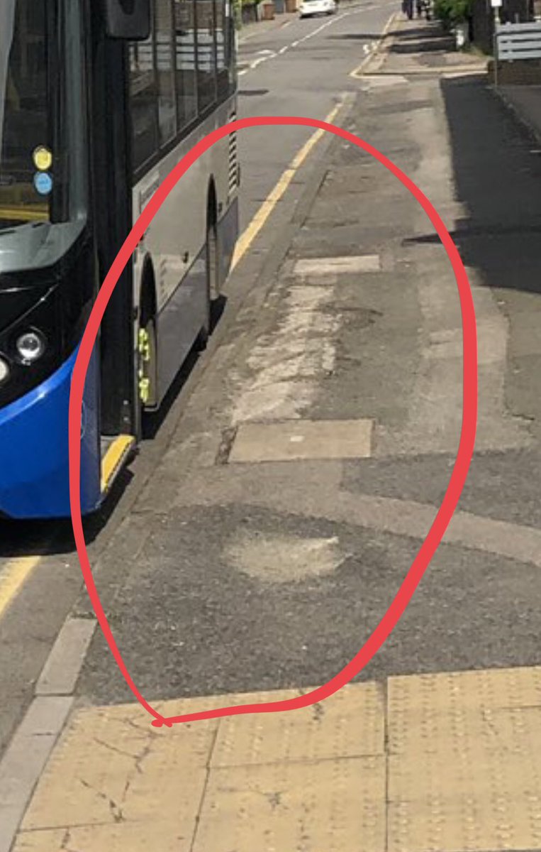 CycleRandR's tweet image. It’s horrible trying to cross as a pedestrian when they’re parked there, plus they also usually park with 2 wheels up on the pavement, which has started to really deteriorate. There’s one dip that is a real trip hazard.