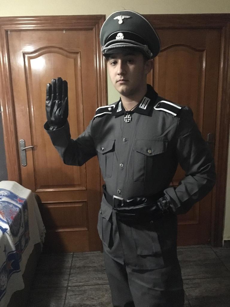 CyrionYT's tweet photo. @YenaDawg @T4isonTV SS Officer in real Life. 1943 Colorized. https://t.co/g2URZEoPTc