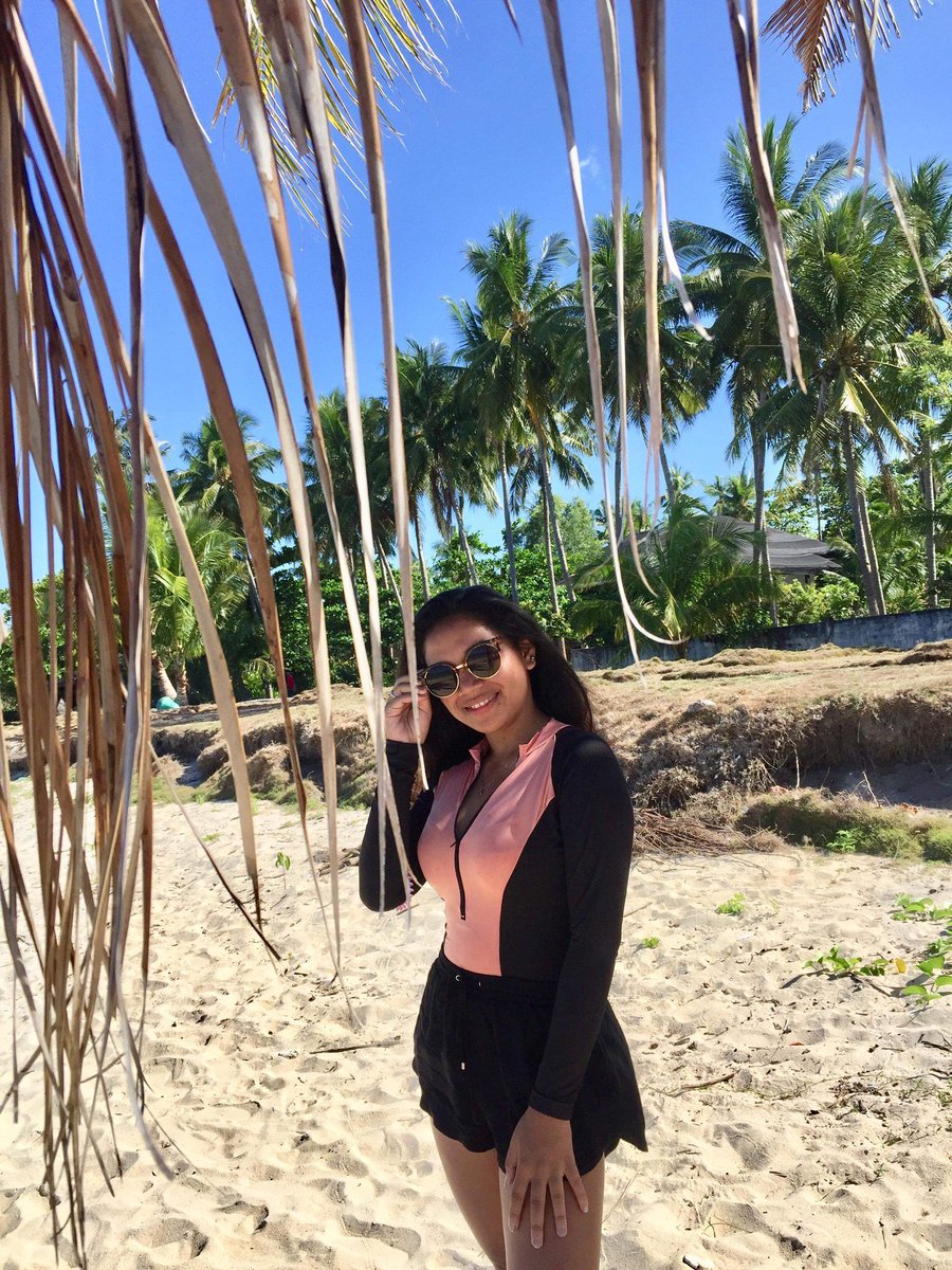 MariaRuby1998's tweet photo. 🌴🌊🌞 https://t.co/lTlLaYvrqw