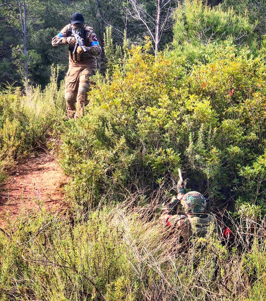 pentagonairsoft's tweet photo. Abrimos listas para el #findesemana en el poblado del #bosque 🌳Sábado y domingo ⏰ de 8 a 13h 💰 10€. Apuntarse en 👉 bosque@pentagonairsoft.es #airsoft #airsoftbarcelona #deporteenlanaturaleza #teambuilding #estrategia #camuflaje #simulacionmilitar #airsofter #wargames #milsim https://t.co/9UFjmQr7rp