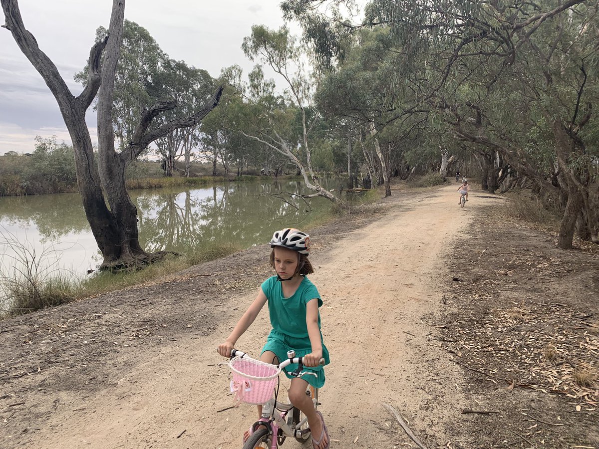 charlesdavis75's tweet photo. It wasn’t all tennis up in Kerang. We got plenty of opportunities to explore the Loddon River on our bikes. #TeamDavis #KerangOpen #EasterWeekend2019 https://t.co/aBjxV86Oob