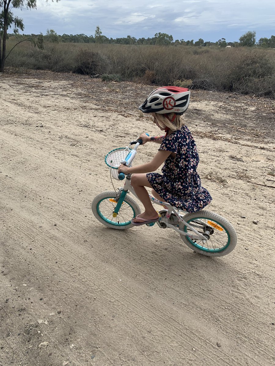 charlesdavis75's tweet photo. It wasn’t all tennis up in Kerang. We got plenty of opportunities to explore the Loddon River on our bikes. #TeamDavis #KerangOpen #EasterWeekend2019 https://t.co/aBjxV86Oob