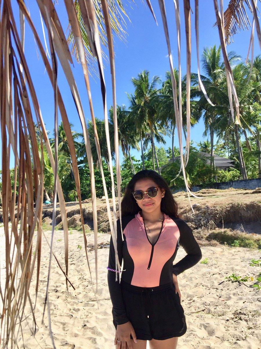 MariaRuby1998's tweet photo. 🌴🌊🌞 https://t.co/lTlLaYvrqw
