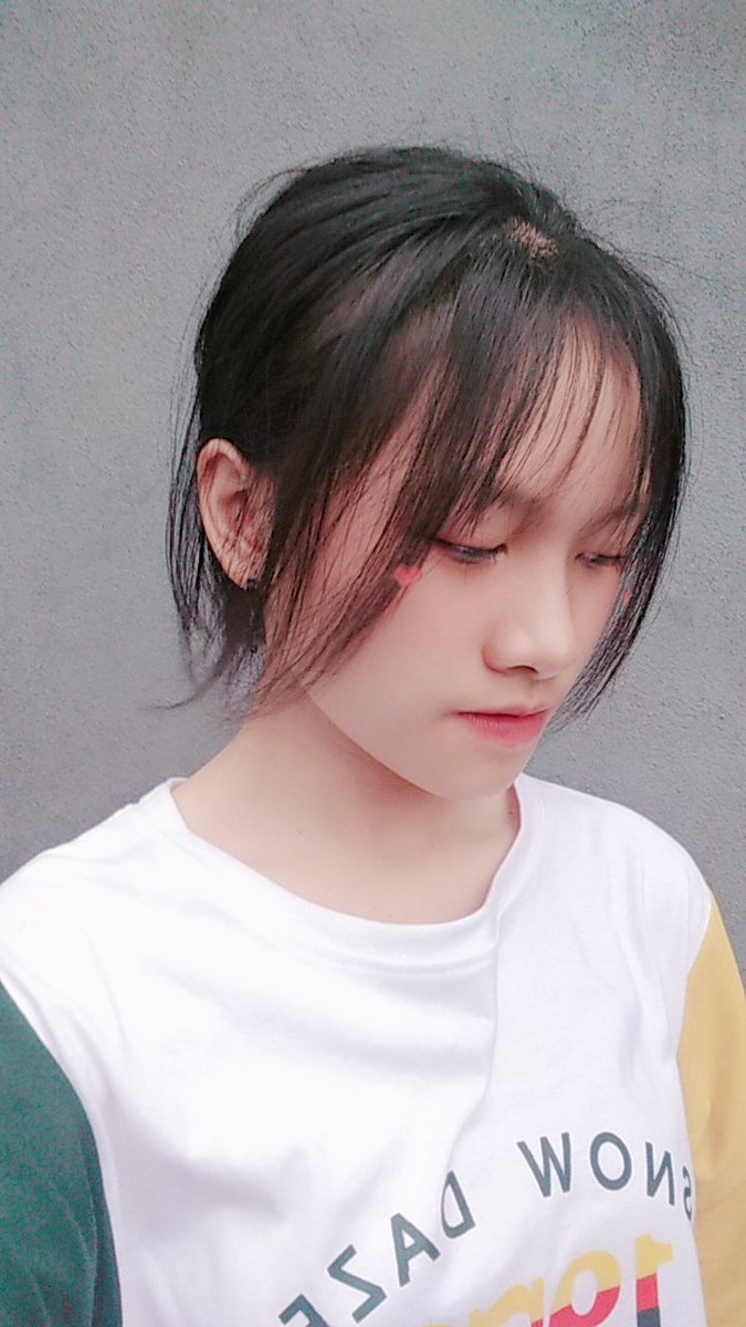 thientu_armyss's tweet photo. Là tớ đâyyyy
Tớ quay lại rồi nè ~~~
Ai nhận ra tớ không TT huhu các vị huynh đệ ơiiii

#BBMAsTopSocial BTS @BTS_twt https://t.co/HOb9znMmCe