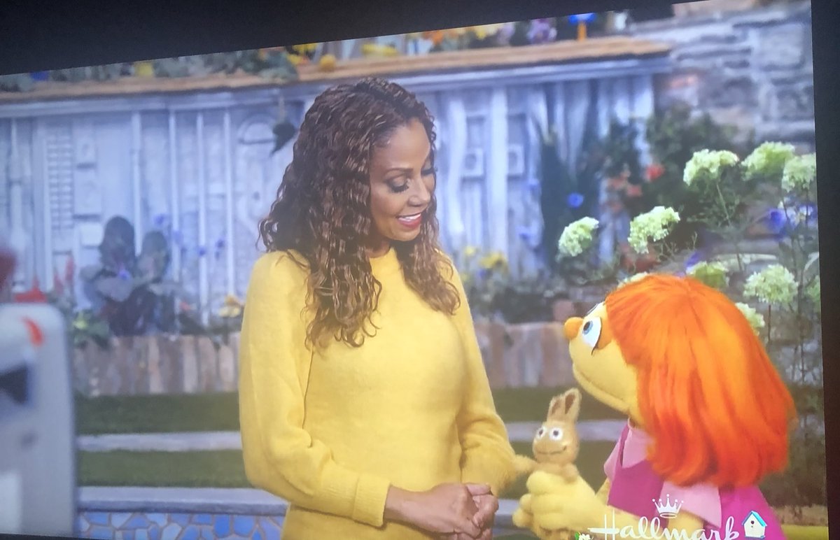 hollyrpeete's tweet photo. #TuesdayThoughts So deeply grateful for the chance to make this show #MeetThePeetes. Thatβs a wrap on Season 2! ππ½π
Thank you @hallmarkchannel @TremendousE Thank you to my family. Thank you for sharing your selves. Thank you #Peeties
Love you allππ½ https://t.co/ABg1i2JgCW