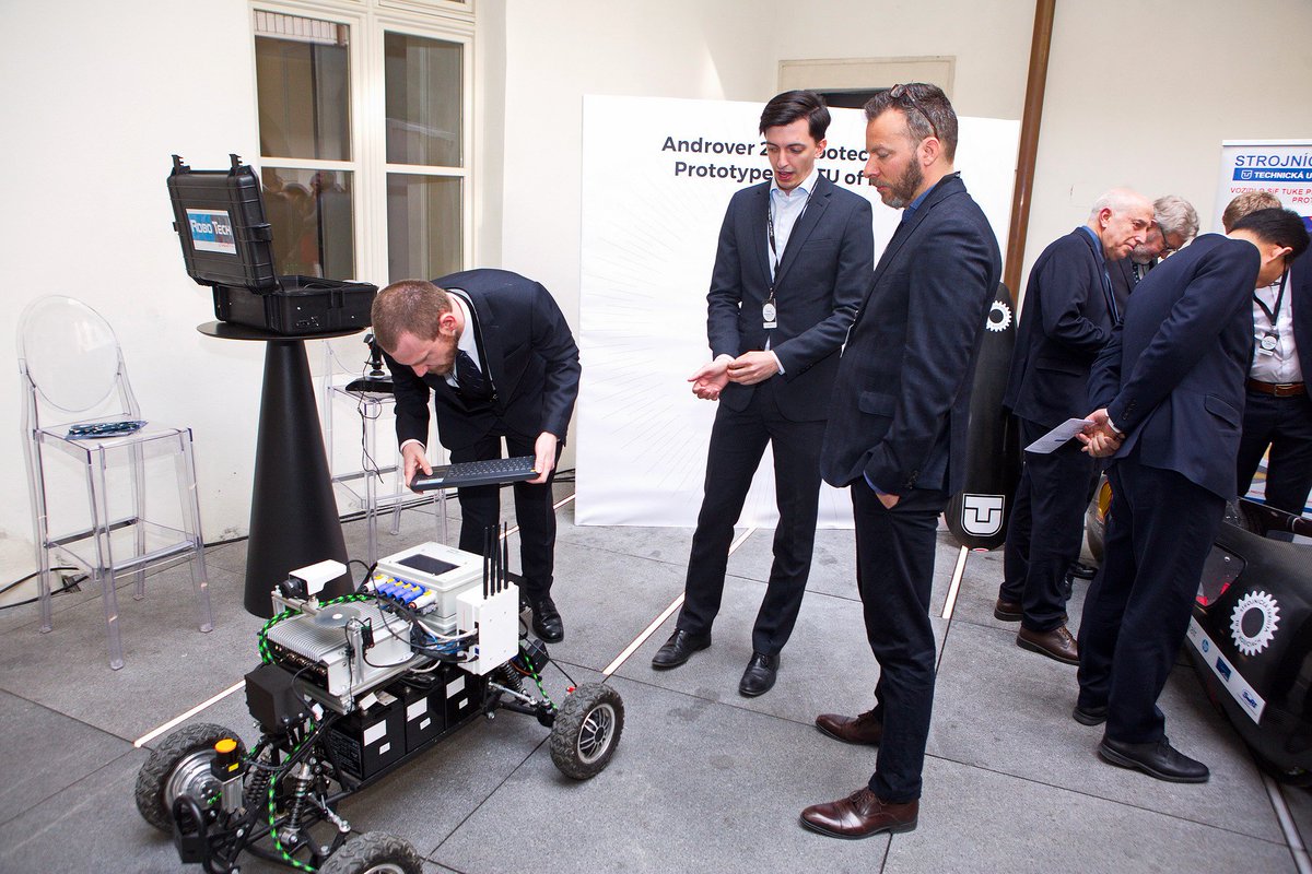 RoboTechVision's tweet photo. ROBOTECH VISION AMONG THE BEST PROJECTS IN SLOVAKIA 👍 
We accepted an invitation to the #OECD conference. Our team together with Androver II have been ranked among the best innovative projects in #Slovakia. Our work was presented by our new colleague @matej_space . #robotics https://t.co/igfho5kys9