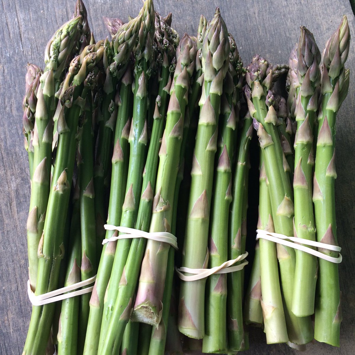 Freshly picked #Asparagus from our #farm is now available in the farm shop! £3.50 a bunch or 2 for £6.00 whilst stock last so don't miss out! #sharnfoldfarm #farm #spring facebook.com/sharnfoldfarm/