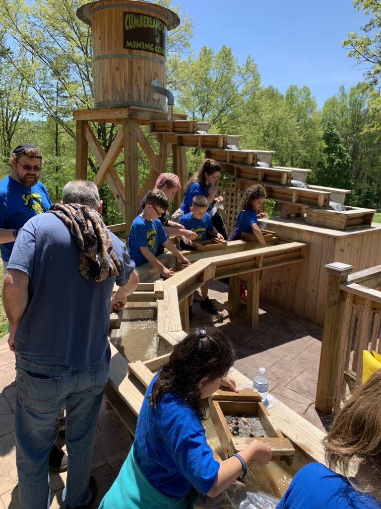 danadyer16's tweet photo. Well....my last field trip sure was an awesome one!!! Cumberland Caverns is always the best!! https://t.co/KJ3TrrqUCd