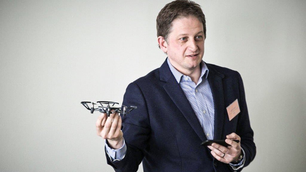 DLFmembers's tweet photo. We learnt a lot about #AI & #Automation at our event last week, with super presentations from @desoconnor__ & Chris Feltham @IntelUK @DellChannelEN @DellTech We have some excellent drone action shots πΈππ» #drone #DLFMembers #DLFContent https://t.co/1Xe0mBxbQO