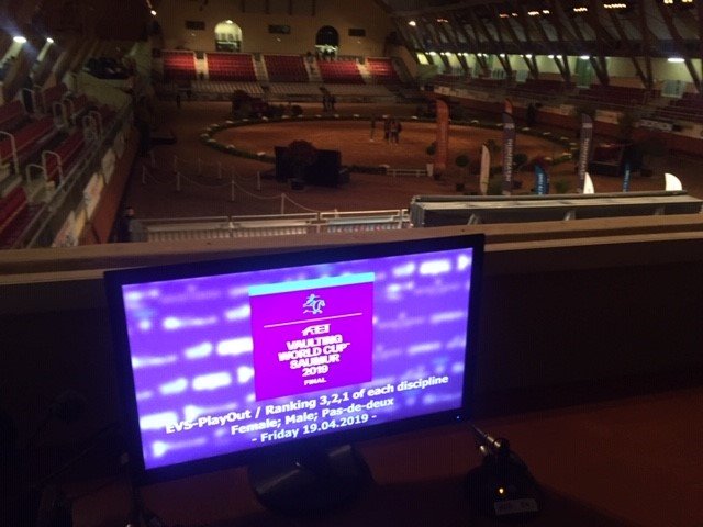 Brilliant weekend in Saumur @ the <a href="/FEI_Global/">The FEI</a> #FEIVaulting World Cup finals commentating on #FEITV! Amazing vaulting - dramatic, breath-taking, emotional, everything we have come to expect from the series! #vaulting #worldcup #finals #saumur