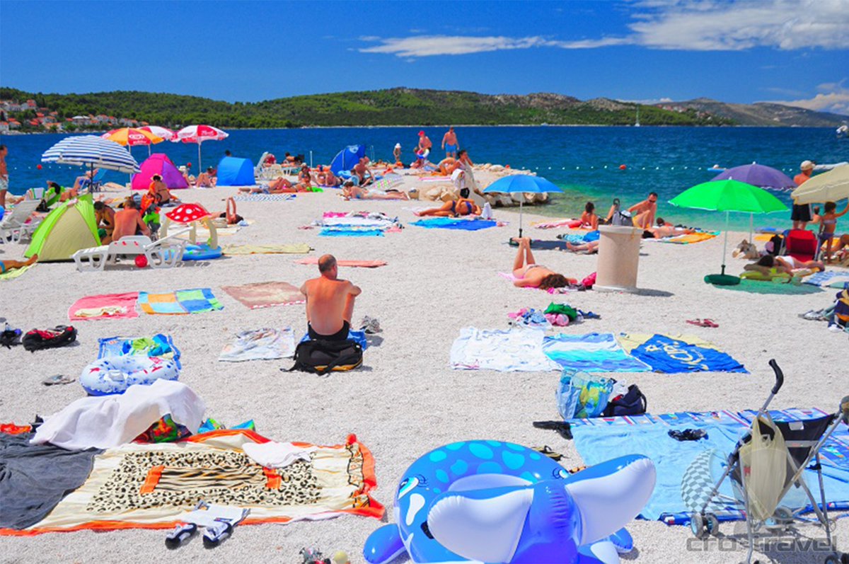 CroTravelEurope's tweet photo. Everyone deserves a good vacation! 😍🏖️
Do not wait, plan your holidays today with #CroTravelEurope! Write us a message, we will answer all your questions #Travel #Holidays #CroTravel #trip #apartments #ciovo #trogir #Croatia https://t.co/lxLux7QJqH