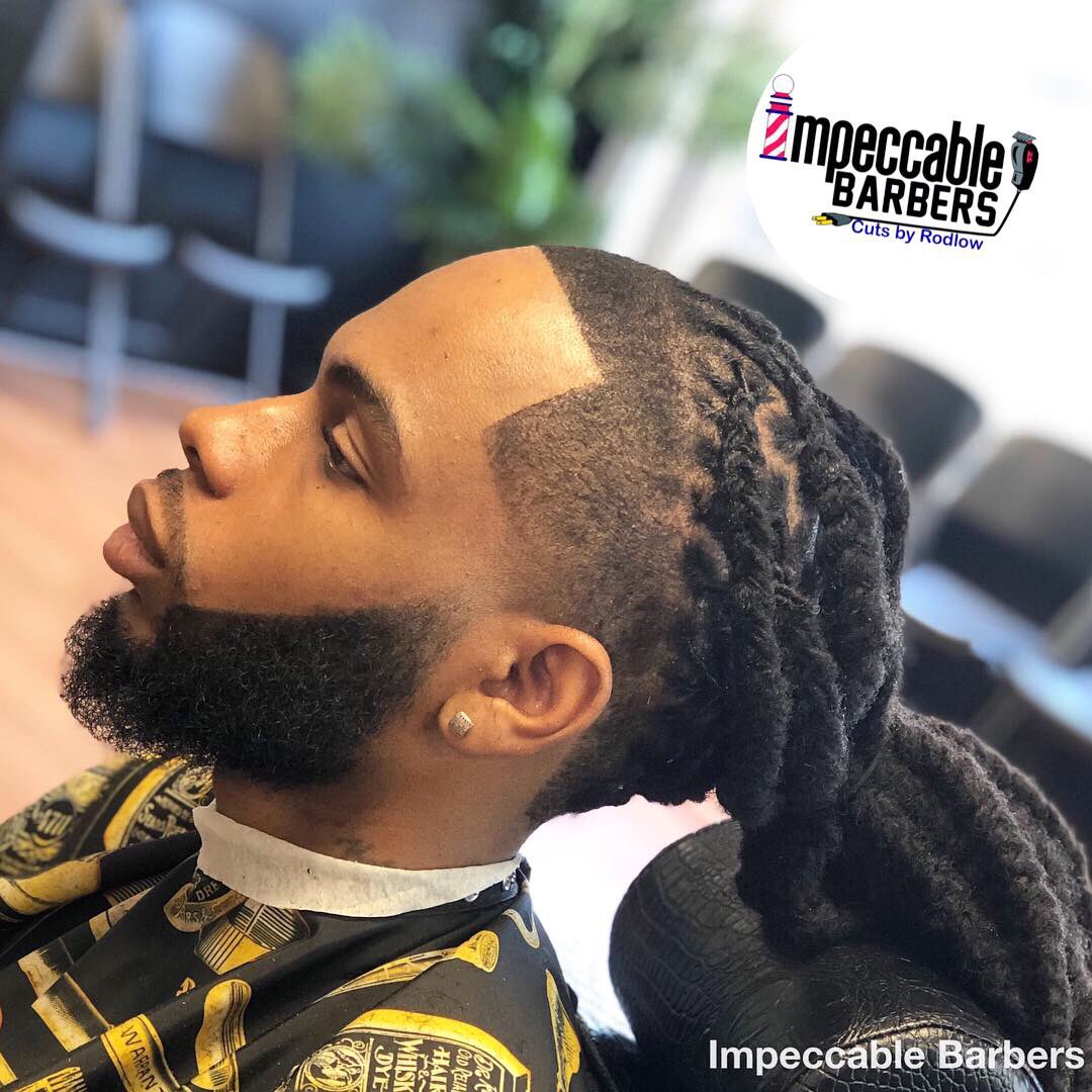 RodneyWhitlow's tweet photo. Yโall Know How We Doโ๏ธ This Is A One Stop Shop. Dread Retwist By Ms Ellis @_prettygirls__hustle_ , Line Up & Blend By Me: #RodlowDaBarber #TeamImpeccable ๐๐พ #ImpeccableBarbersAndStylist ๐ https://t.co/Y7XXPU9P8X