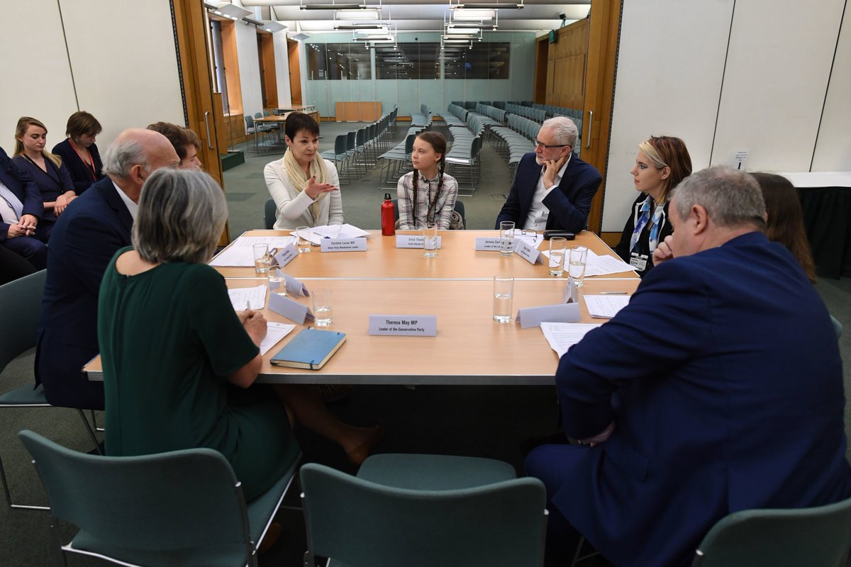 Theresa May has been "empty chaired" by teenage environmental activist Greta Thunberg as she met leaders of the other main political parties in Parliament to discuss climate change policies bbc.co.uk/news/uk-englan…