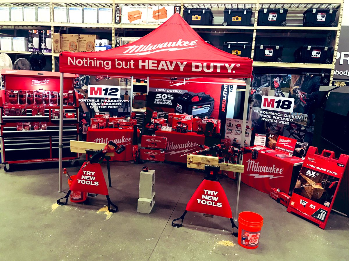 sarahTTI's tweet image. Happy turn up Carbide Tuesday! Come check us out @HomeDepot #store279 in Tampa, FL ! Where you will find us demoing our industry leading Carbide Sawzall Blades! @MilwaukeeTool #TORCHBLADE #AXBLADE @HD6872 @EfrenExports