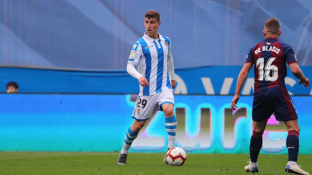 Ohore bat da nire ametsa etxean betetzeko aukera izatea 💙 // Un orgullo poder seguir cumpliendo mi sueño en casa 💙