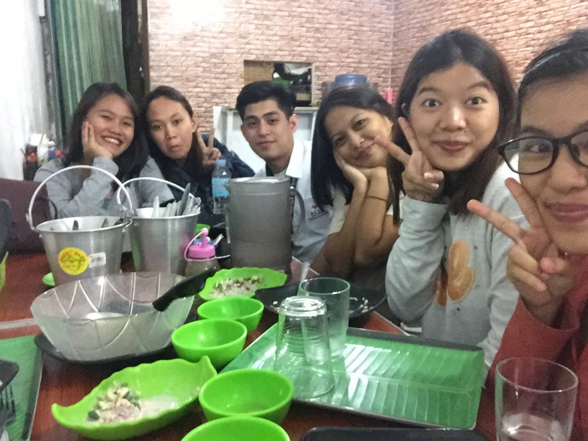 erbender_'s tweet photo. Dindin π #Truefriends #Mondragons https://t.co/f2GvlJDSZ6